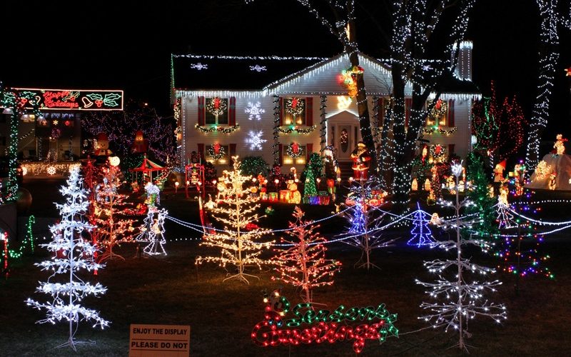 Top 5 Christmas Lights Trends in Toronto